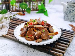 鸭心好吃，不要贪吃哈，含胆固醇比较高。