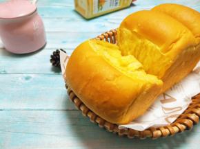 南瓜粉做出来的口感。接近全麦面包(耐饱)，南瓜泥做出来的口感比较松软。如果喜欢松软的，建议用汤种的做法，或者是用南瓜泥