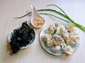 准备好所有食材。