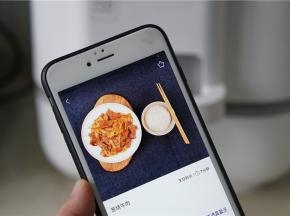 选择好烹饪模式，我就找了一款葱炒牛肉，用时七分钟的菜。