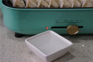 然后再备好一份清水。