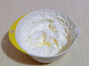 电动打蛋器打发即可。