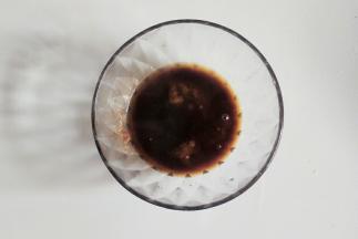 红糖用热开水融化