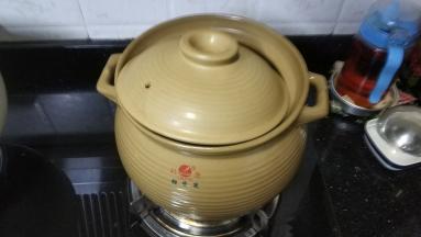 盖上盖子转中小火煲45分钟