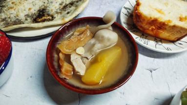 没加盐，汤很清甜