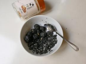 拌匀，再捏成小丸