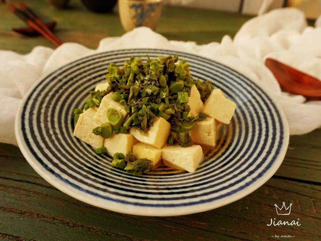 香椿芽拌豆腐