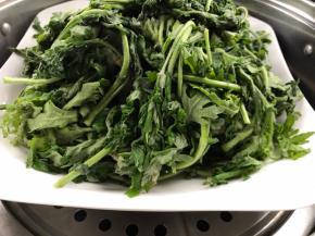 放入锅中蒸半小时