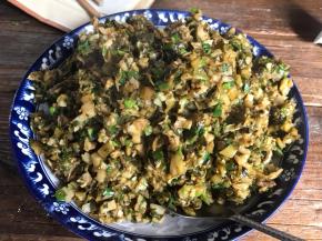 盛出装入碗中备用