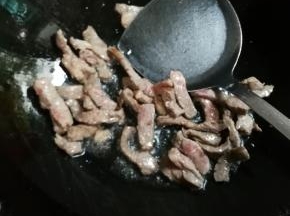 翻炒变白