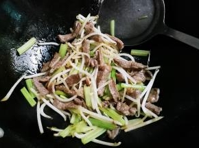 翻炒均匀