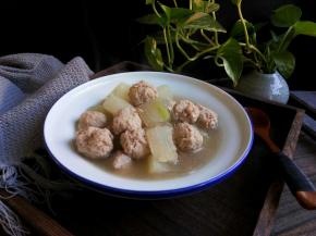 有肉吃，有菜吃，有汤喝