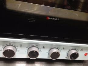 入烤箱中层、上下火、烤15-20分钟左右即可