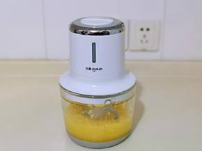 启动按钮，绞碎即可。