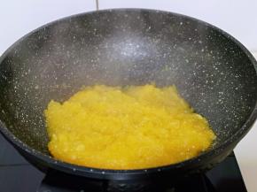 熬至没有水分为止。