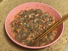 加入虾仁再次拌匀。