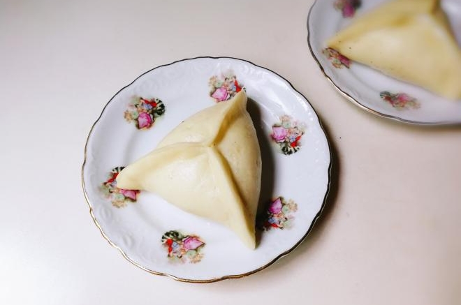 黑芝麻三角包