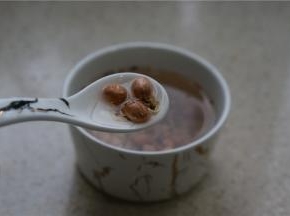 除红枣外，其它食材提前洗好再泡制。