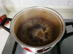 将调料烧开