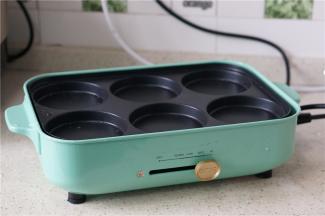 然后多用锅放上六孔盘。