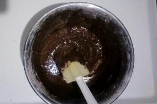 采用Z字法搅拌均匀。