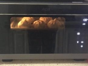 发好后蒸烤箱选择纯蒸模式，100度16分钟，焖5分钟再取出。或者用蒸锅开大火烧开转中火蒸15分钟左右，蒸好后等待5分钟再开盖盖儿。