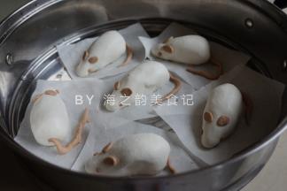 粘在相应的位置上