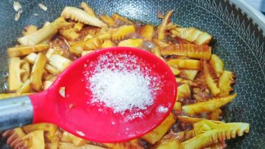 白糖一勺提鲜。