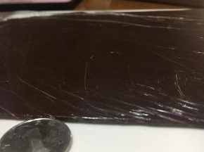 混合好脆皮面团放入保鲜袋用擀面仗擀至硬币大小的厚度即可放入冰箱冷冻保存。