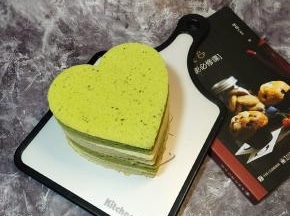 双色戚风蛋糕成品图