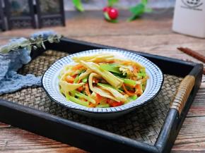 特别清爽的一道快手小菜。