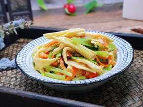 简约而不简单。