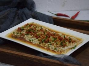 撒上葱花即可食用。