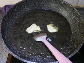 放入黄油