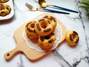 拍美美哒照片。