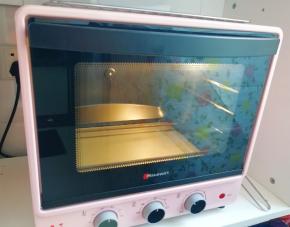 烤箱上下管170度预热。