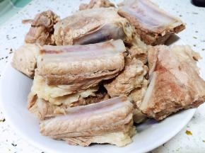 捞出洗净沥干水分