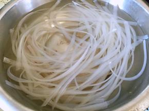 宽粉提前浸泡5小时左右