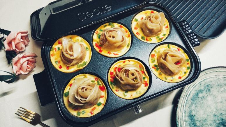 多功能锅--六连盘玫瑰花抱蛋煎饺