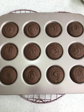 放入烤箱，170度，13分钟即可。