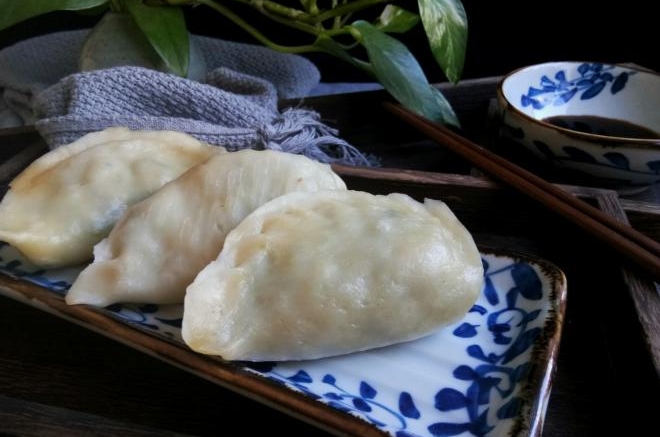 烫面小白菜蒸饺