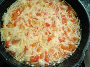 淋入蛋液静置5秒