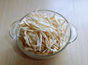 全部撕好的杏鲍菇。