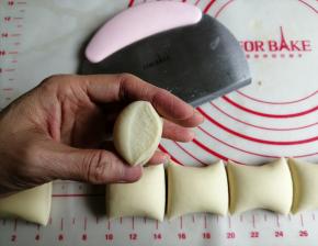 用切面刀切成10等份，可以看到切面没有气孔