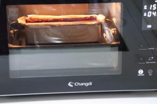 提前150度预热烤箱，150度烘烤40分钟。