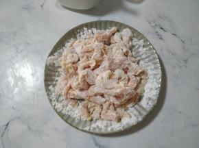 沾上生粉