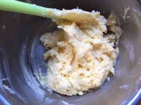 搅拌至无颗粒状态