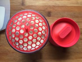 盖上盖子，内盖和外盖