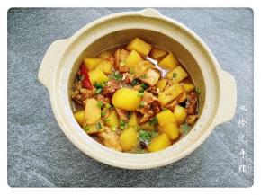 牛腩土豆煲成品图
