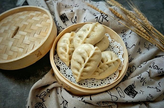 经典猪肉白菜包